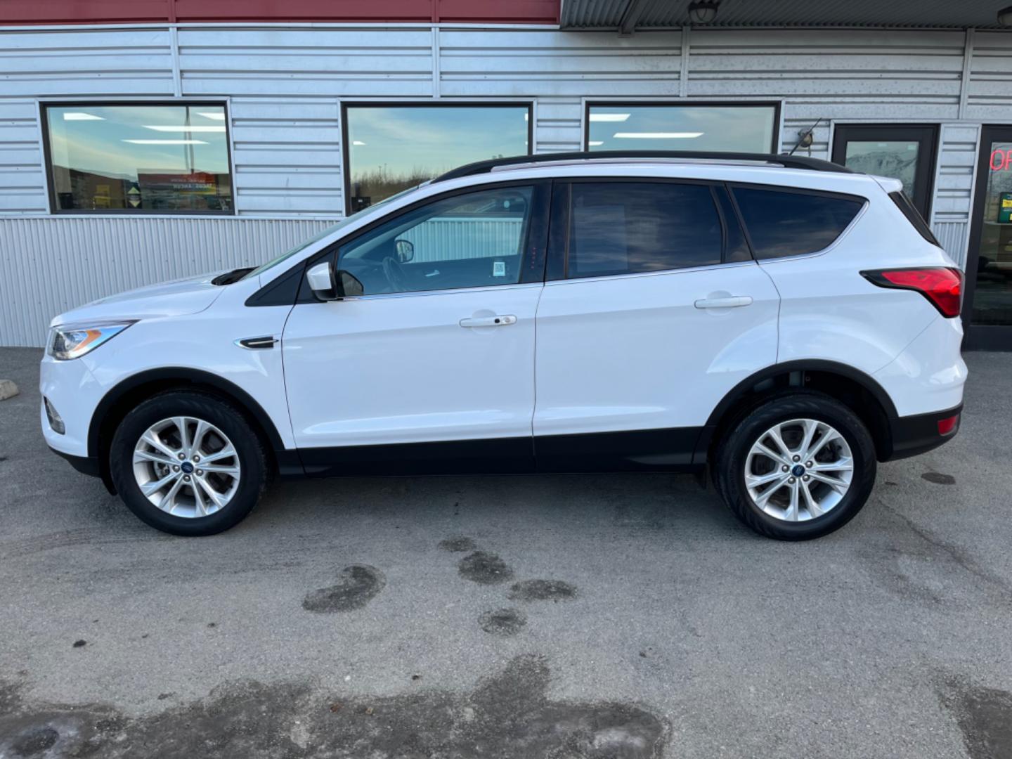 2019 White Ford Escape SEL 4WD (1FMCU9HD0KU) with an 1.5L L4 DOHC 16V engine, 6A transmission, located at 1960 Industrial Drive, Wasilla, 99654, (907) 274-2277, 61.573475, -149.400146 - Photo#2